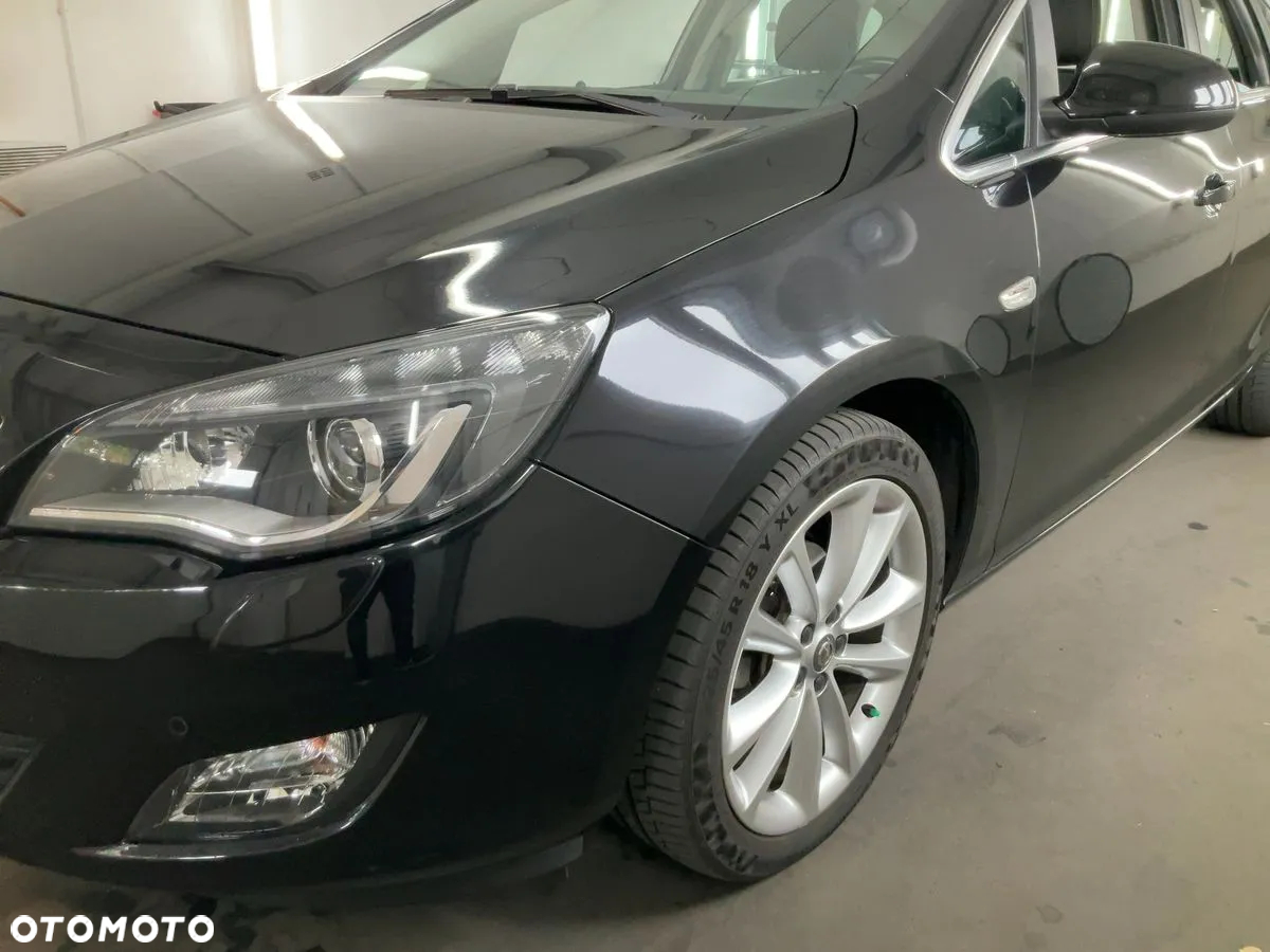 Opel Astra 1.4 Turbo Edition Sport - 4