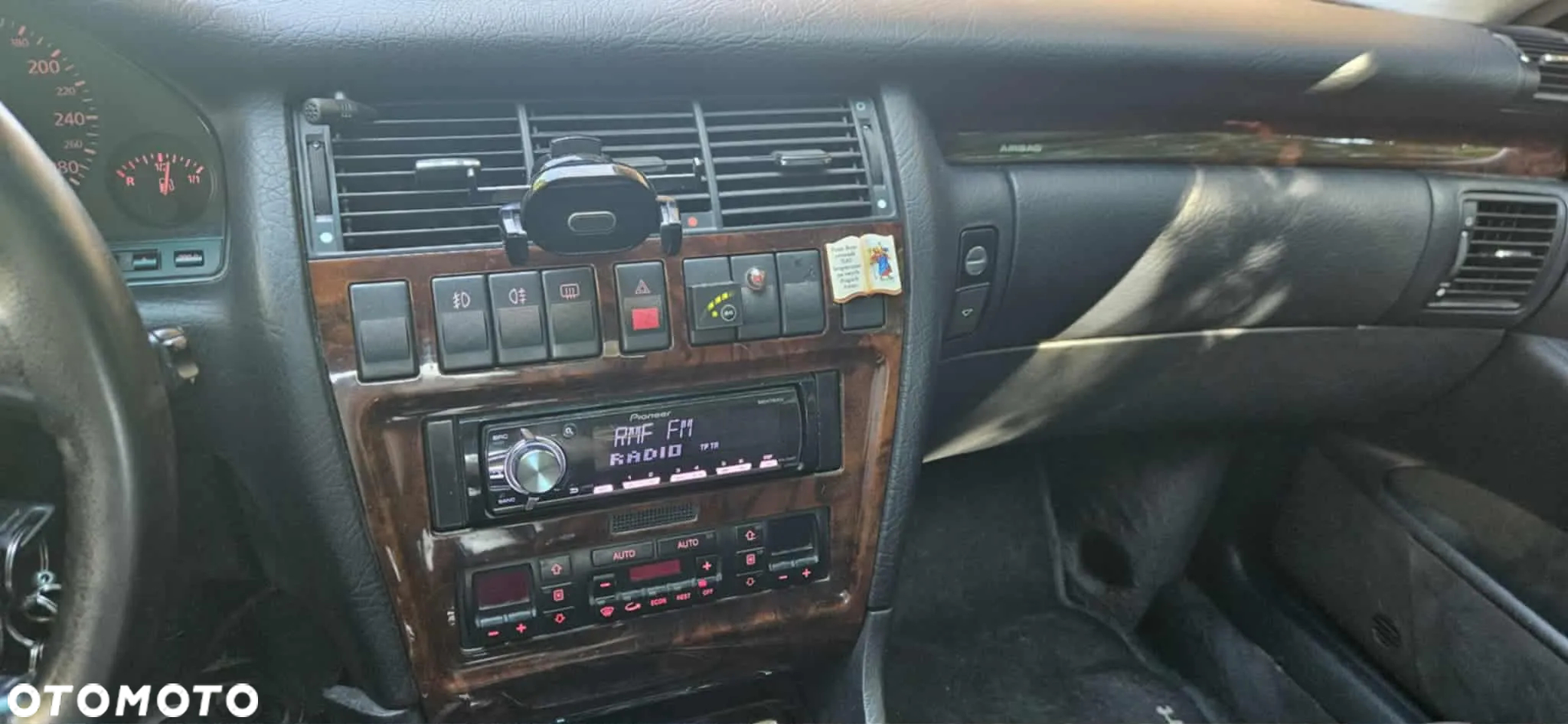 Audi A8 2.8 - 8