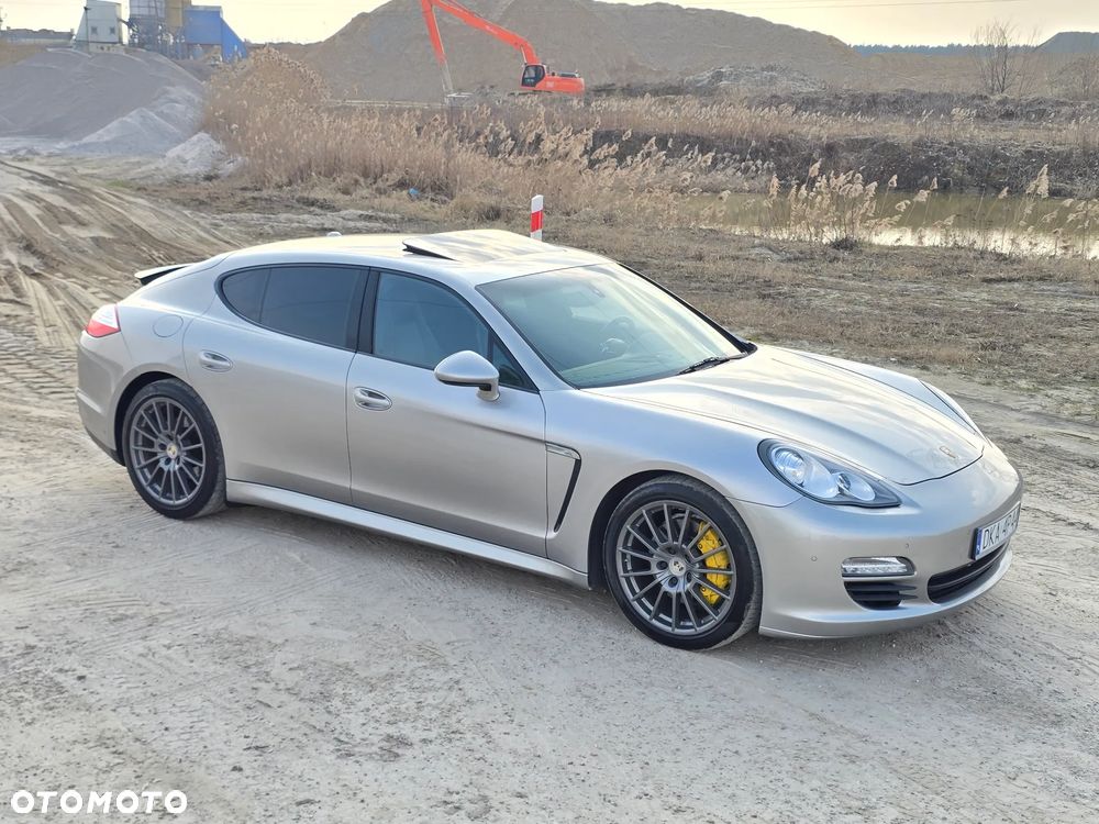 Porsche Panamera 4 PDK Edition - 24
