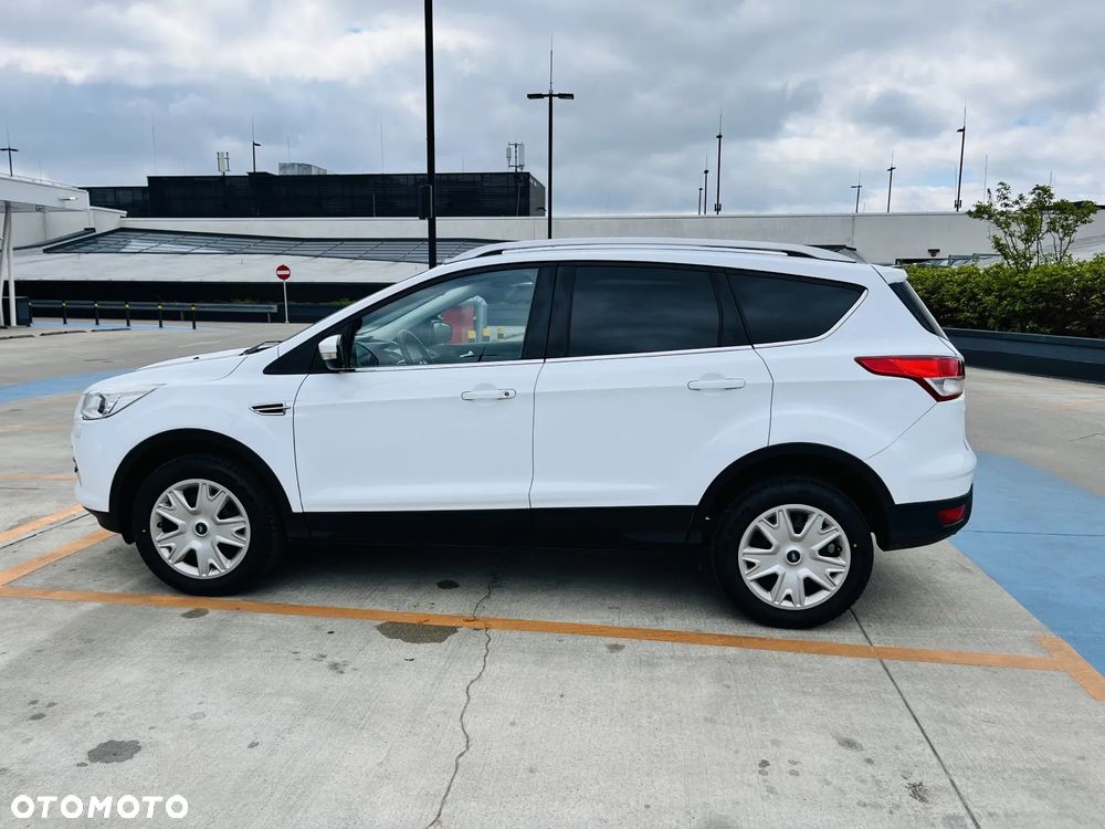 Ford Kuga 1.5 EcoBoost 2x4 Trend - 3