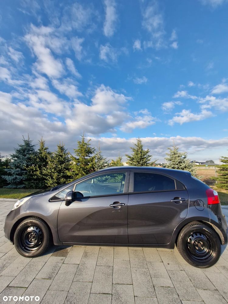 Kia Rio - 7