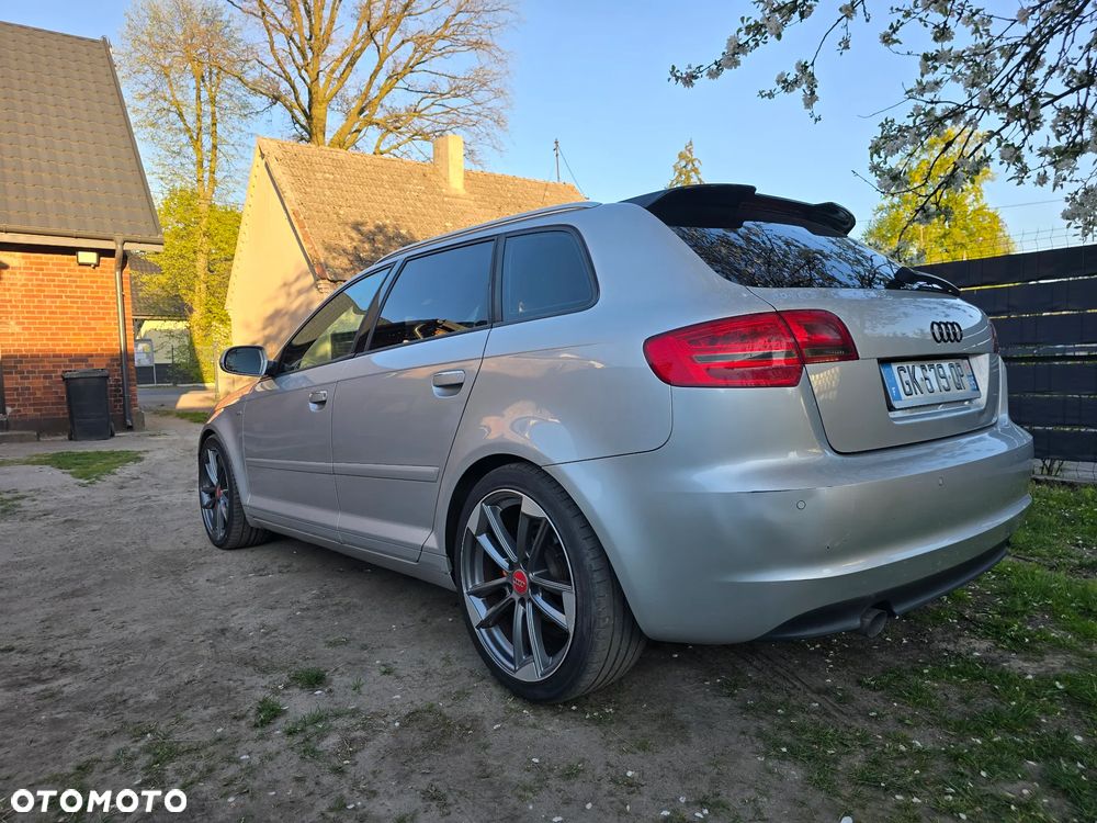 Audi A3 Sportback - 3