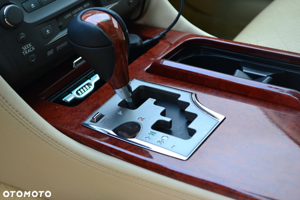 Lexus GS 450h Prestige - 18