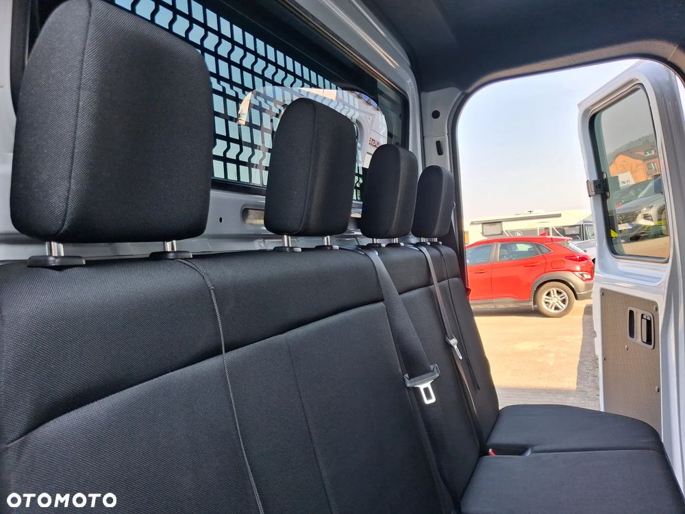 Mercedes-Benz SPRINTER - 21