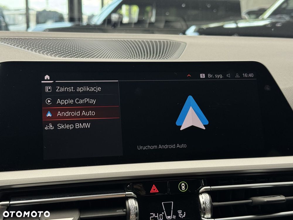 BMW Seria 3 318i - 30