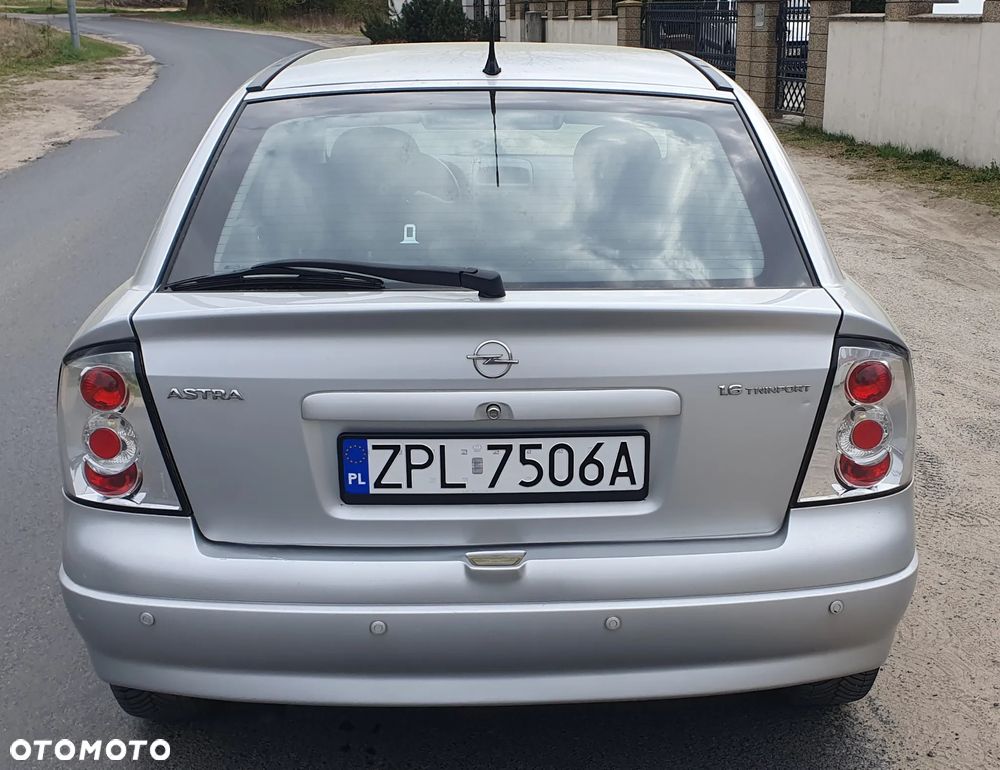 Opel Astra - 21