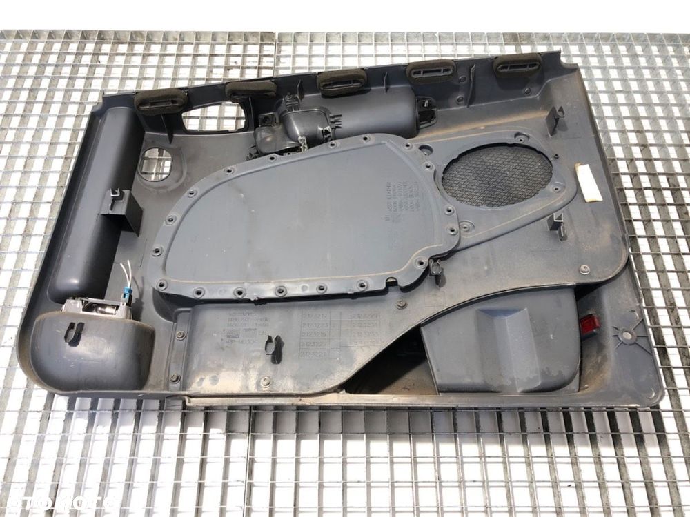 BOCZEK DRZWI LEWY PRZÓD - 320.00 PLN - SCANIA P,G,R,T - series 2003 - 2022 R 450 - 3