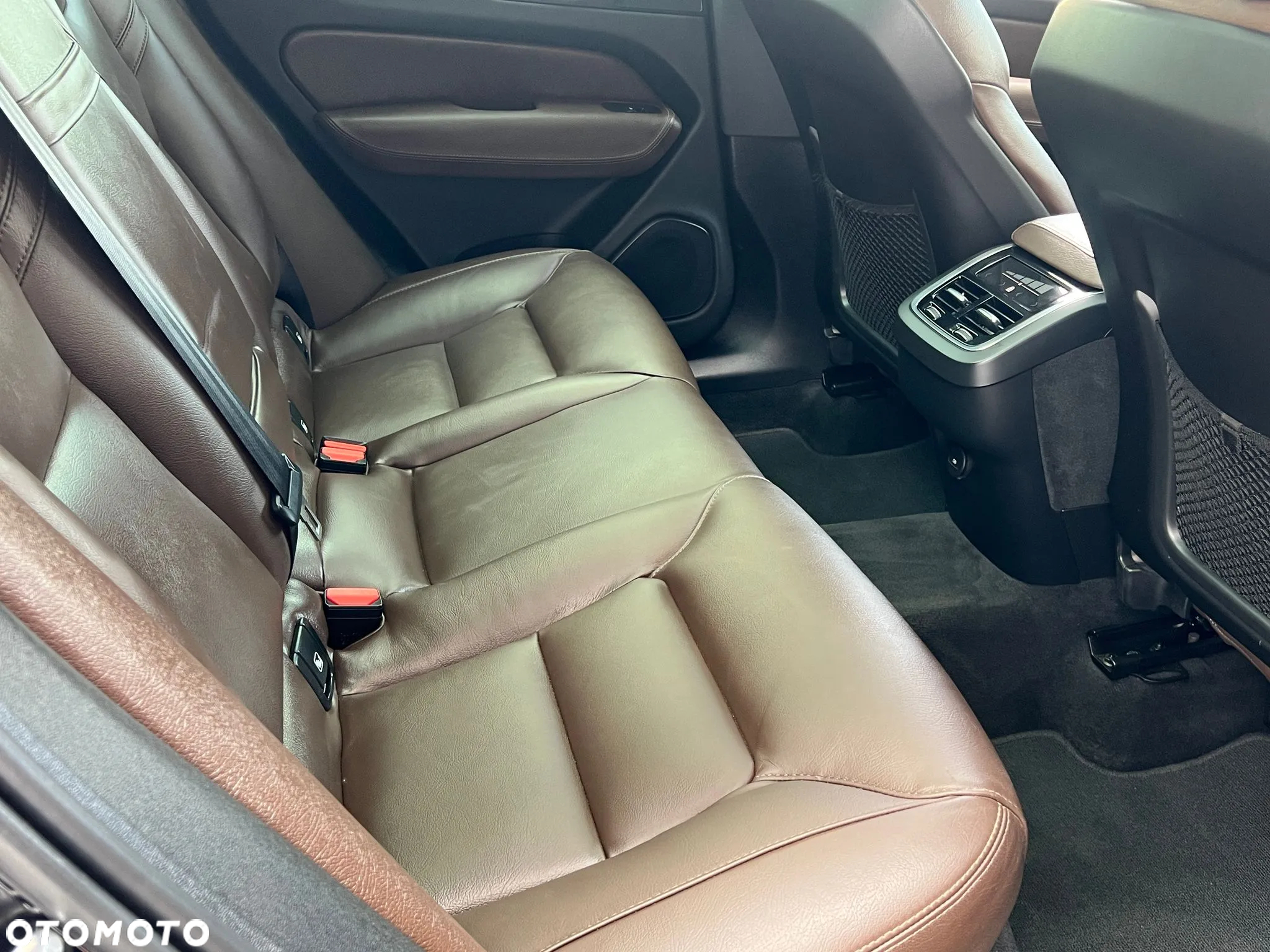 Volvo XC 60 - 24
