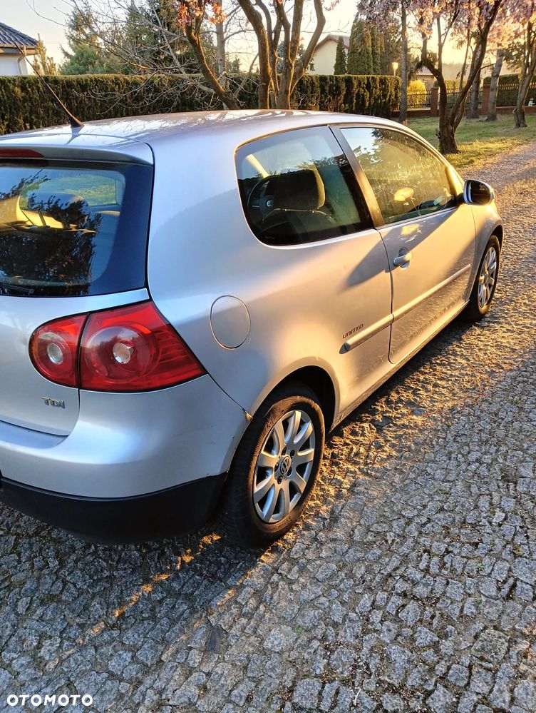 Volkswagen Golf 1.9 TDI Trendline - 5