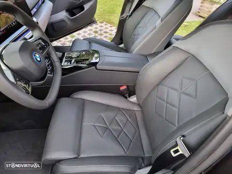 BMW i5 eDrive40 Edição Desportiva M - 21