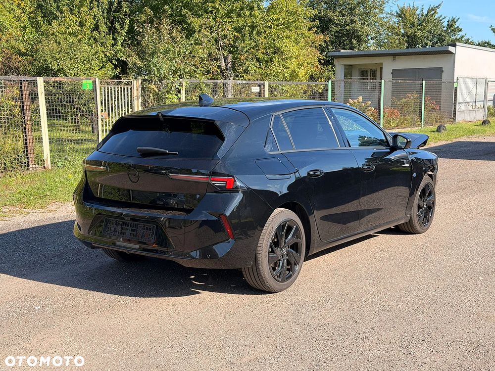 Opel Astra 1.2 Turbo Automatik GS - 4
