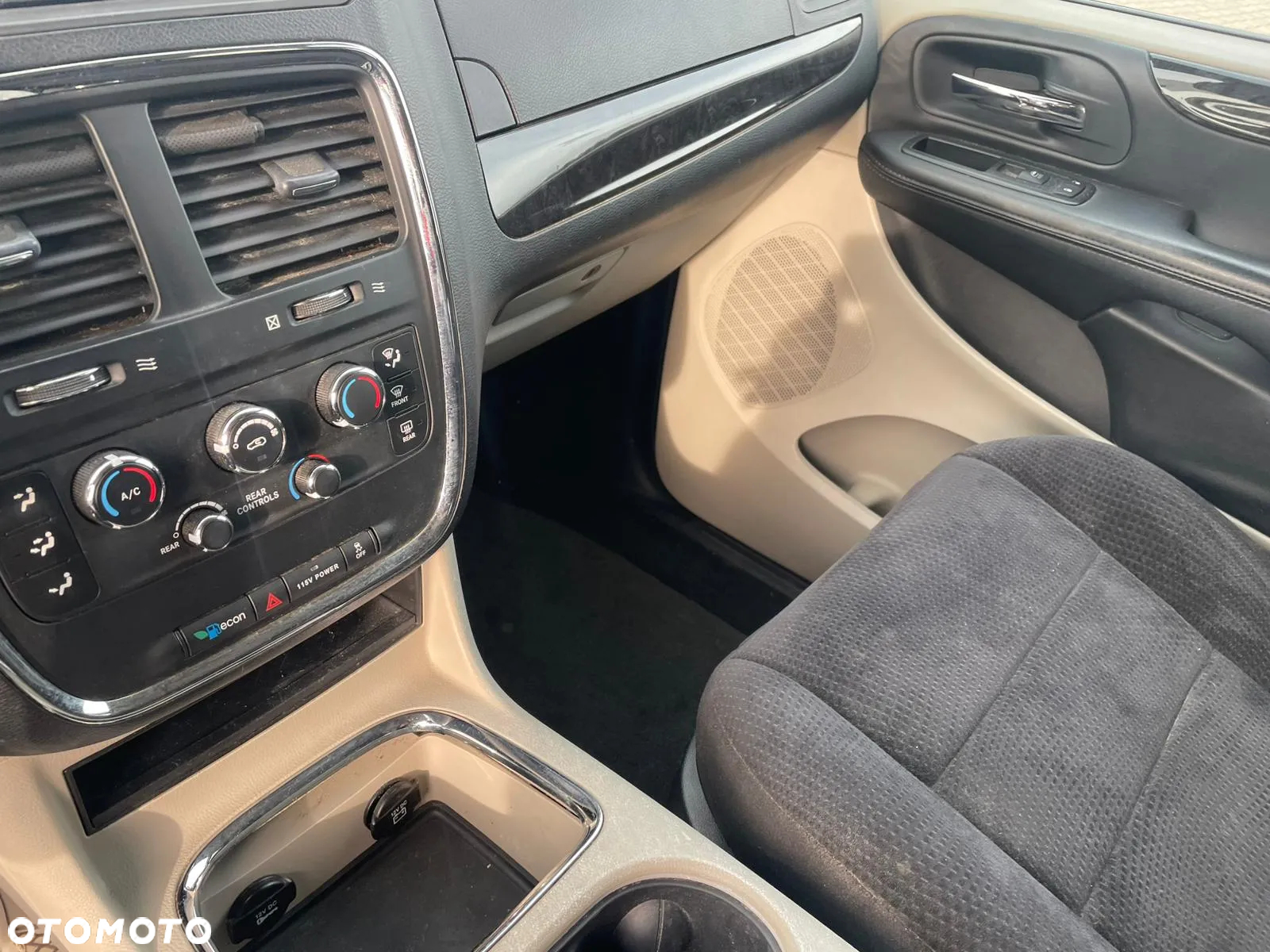 Dodge Grand Caravan 3.6 Express - 12