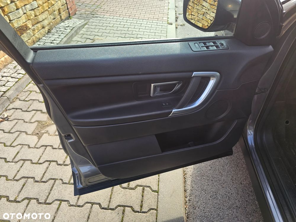 Land Rover Discovery Sport 2.0 D150 - 29