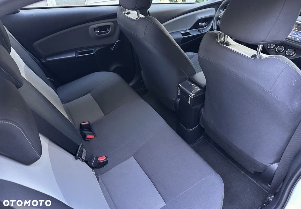 Toyota Yaris 1.5 Premium - 18