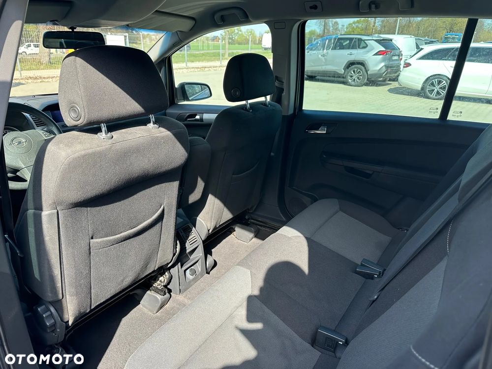 Opel Zafira 1.8 - 8