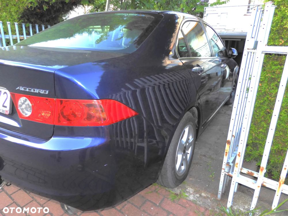 Honda Accord 2.0 Comfort - 14