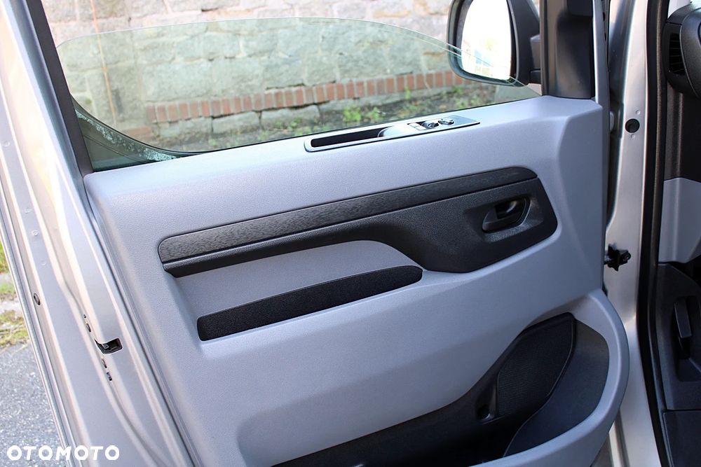 Opel Vivaro - 23
