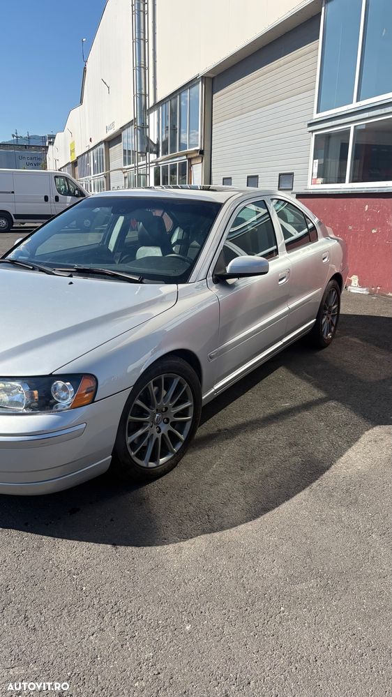 Volvo S60 2.4 D Momentum Geartronic - 2