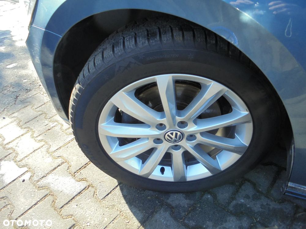 Volkswagen Passat Variant 2.0 TDI SCR BlueMotion Highline - 33