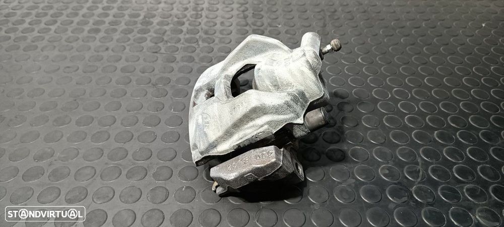 PINÇA DE TRAVÃO FRENTE DIREITA LAND ROVER EVOQUE DYNAMIC - 1