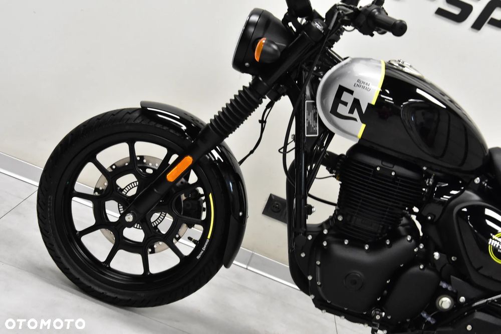 Royal Enfield HNTR - 23