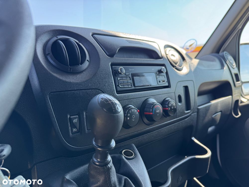 Opel Movano - 12
