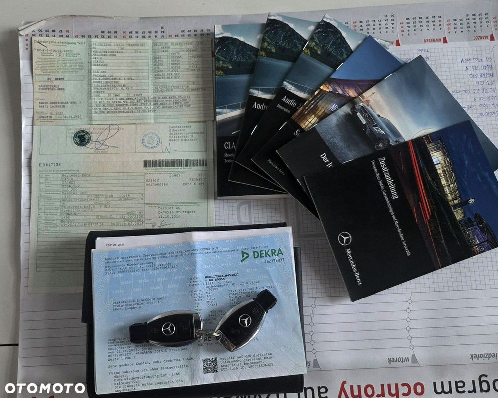 Mercedes-Benz CLA 200 7G-DCT AMG Line - 32