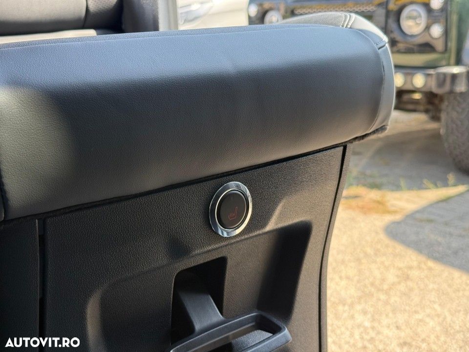Ford Tourneo Custom - 22