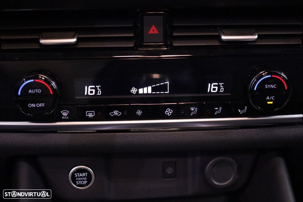 Nissan Qashqai 1.3 DIG-T N-Connecta - 27