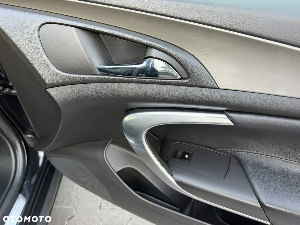 Opel Insignia - 27