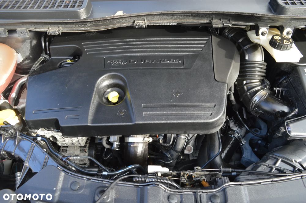 Ford Kuga 2.0 TDCi 4x4 ST-Line - 32