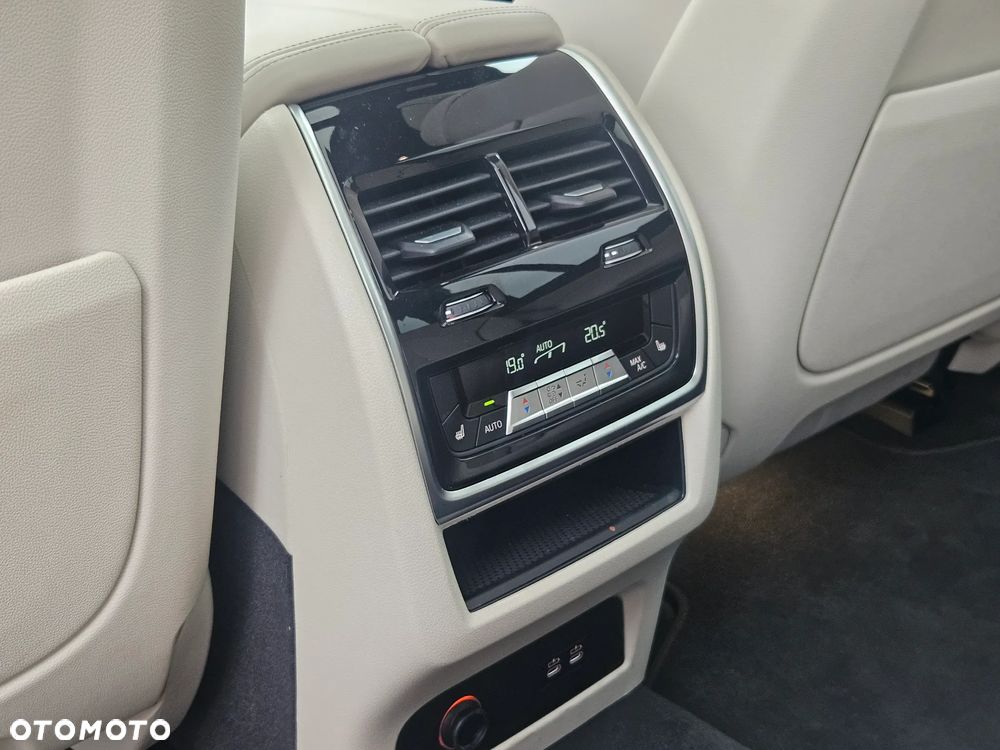 BMW X7 xDrive40i mHEV M Sport sport - 14