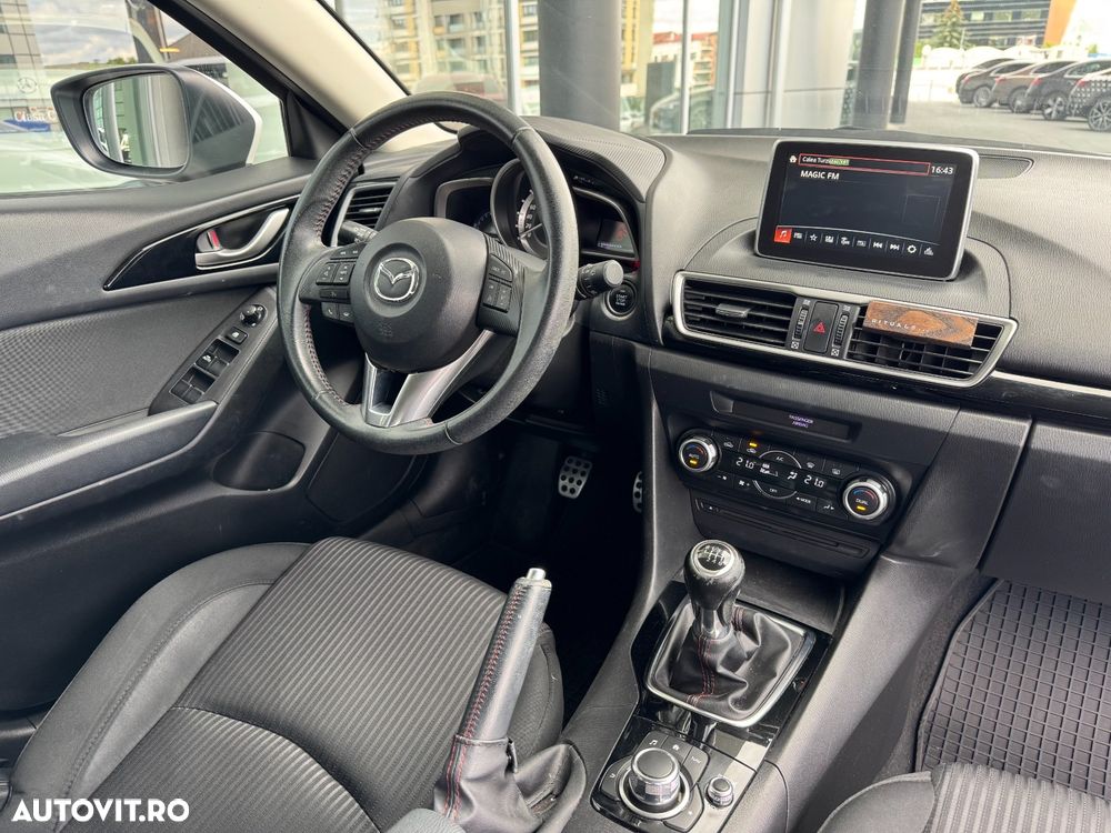 Mazda 3 - 15
