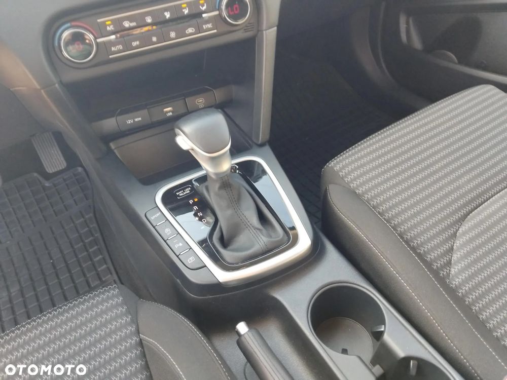 Kia XCeed 1.5 T-GDI M DCT - 25