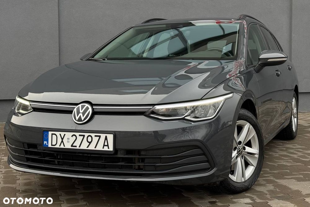 Volkswagen Golf - 8