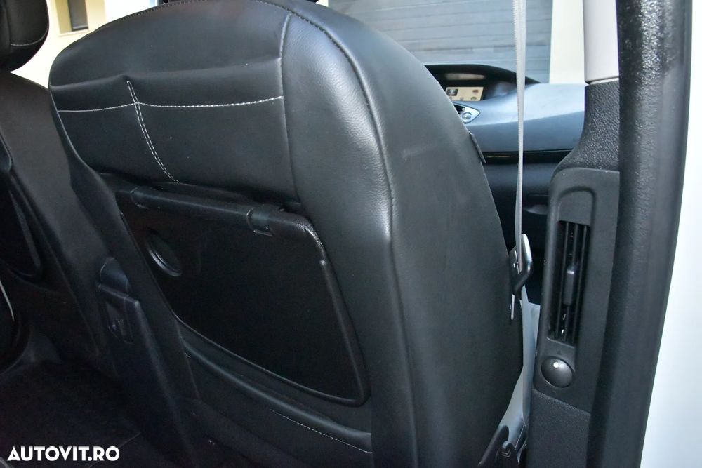 Renault Grand Scenic ENERGY dCi 130 Start & Stop Euro 6 Bose Edition - 38