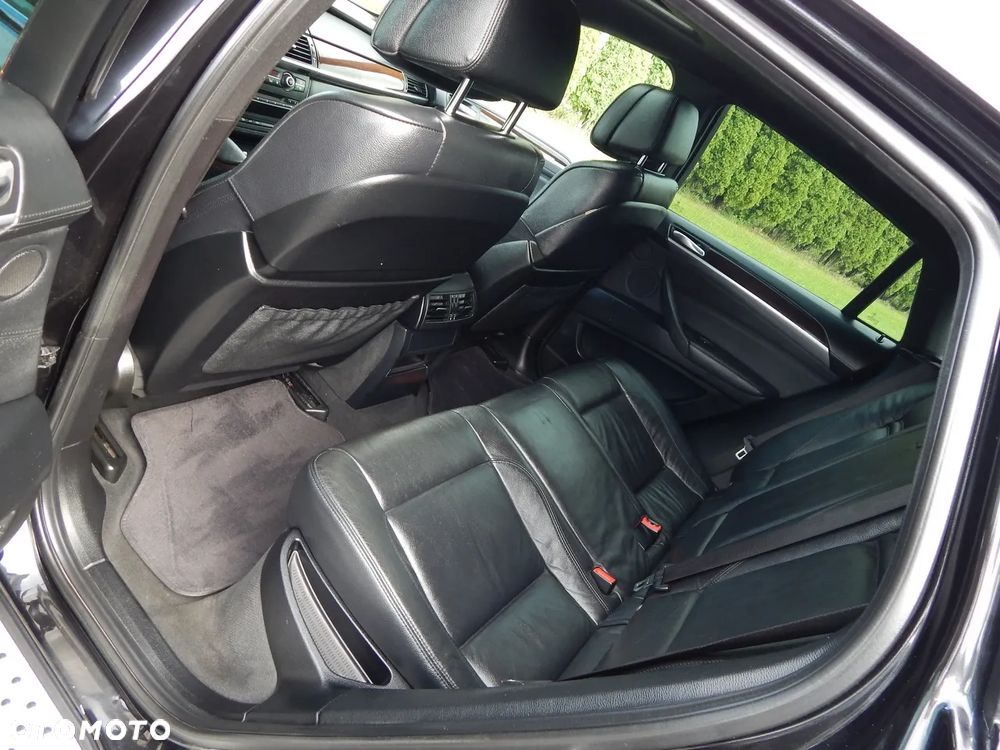 BMW X6 xDrive30d - 11