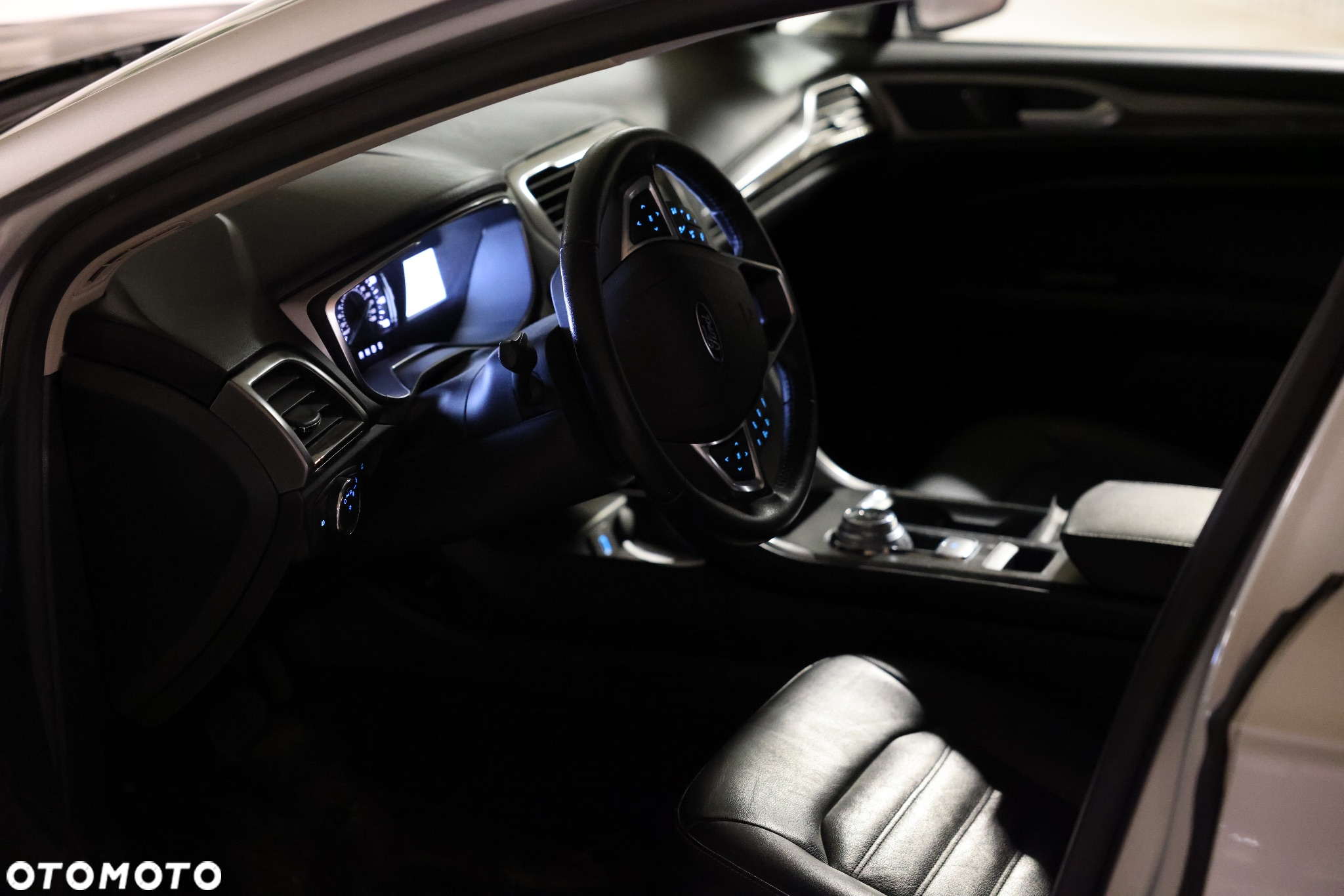 Ford Fusion 2.0 EcoBoost Titanium - 9