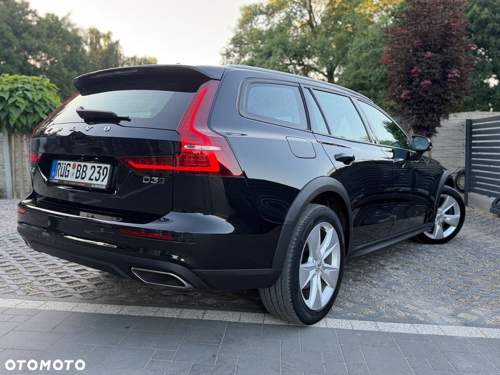 Volvo V60 Cross Country D3 Geartronic Momentum - 4