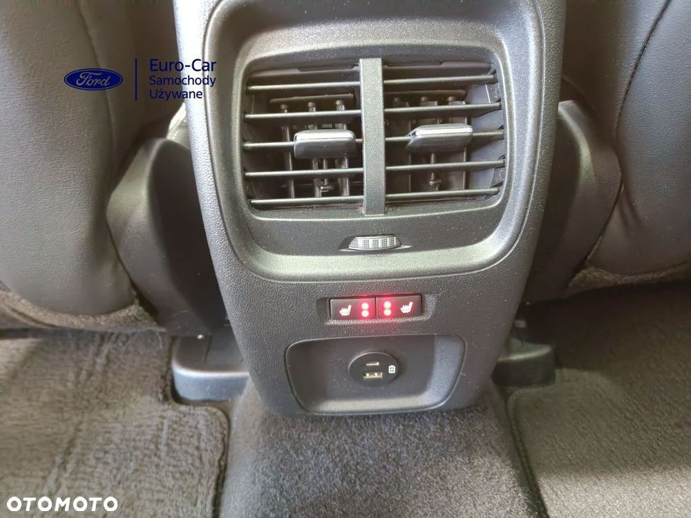 Ford Kuga - 35