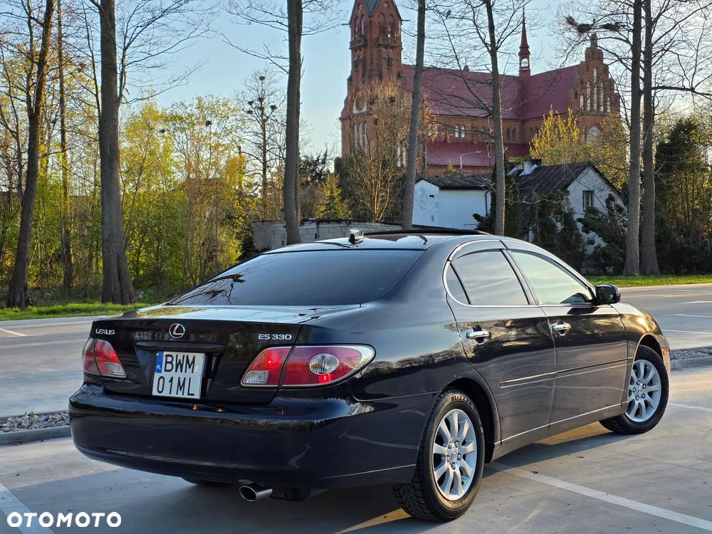 Lexus ES - 13