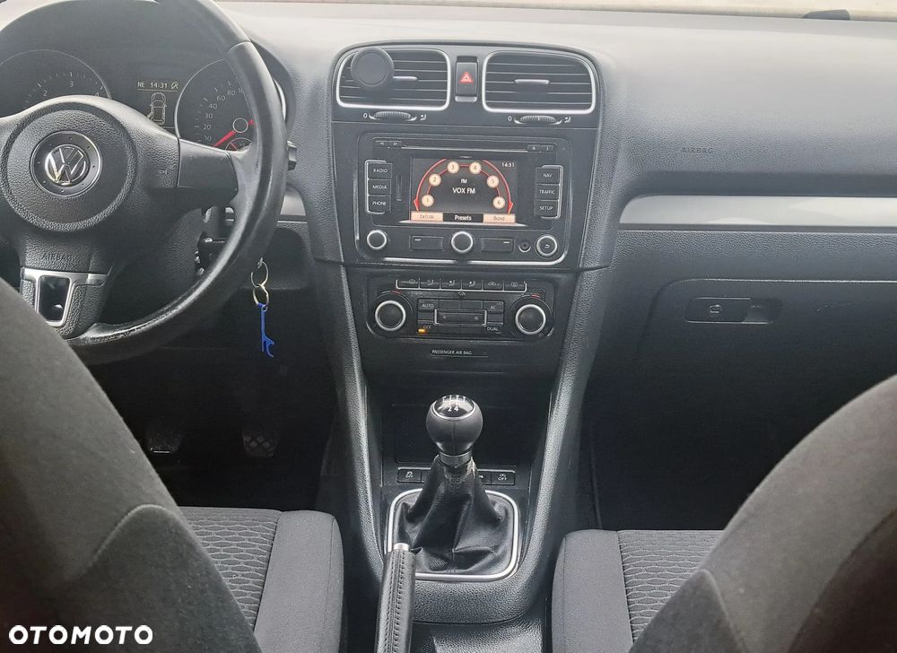 Volkswagen Golf VI 1.6 TDI Comfortline - 8