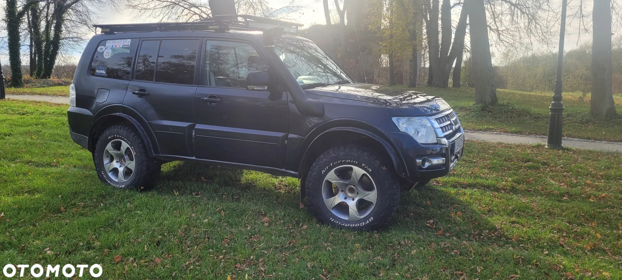Mitsubishi Pajero - 20