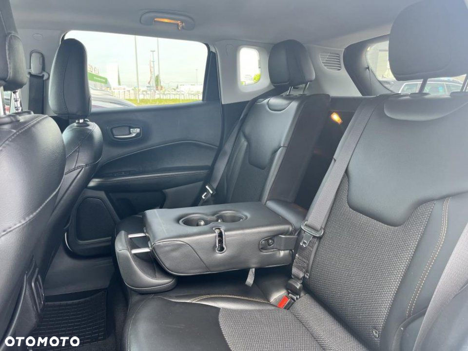 Jeep Compass - 13