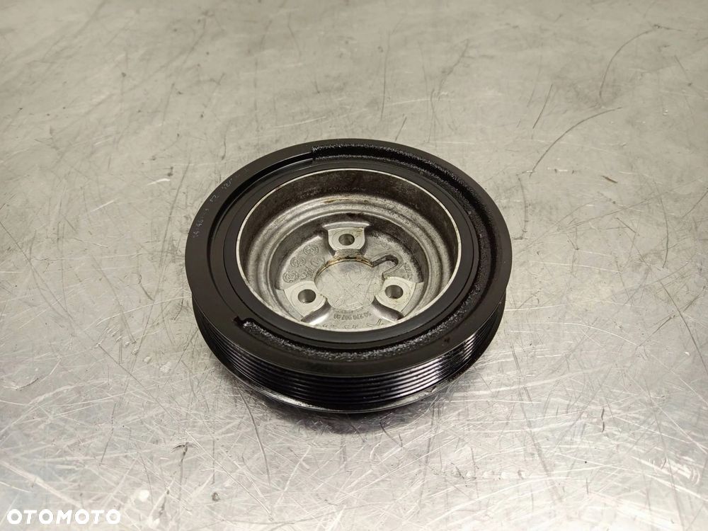 Koło pasowe wału korbowego Peugeot Citroen Opel Corsa F 1.2 VTI 9827890780 - 2