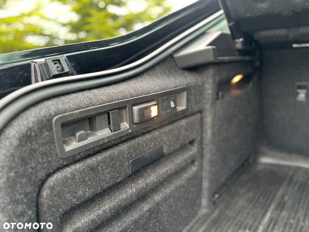 Skoda Superb 2.0 TDI Premium Edition - 39