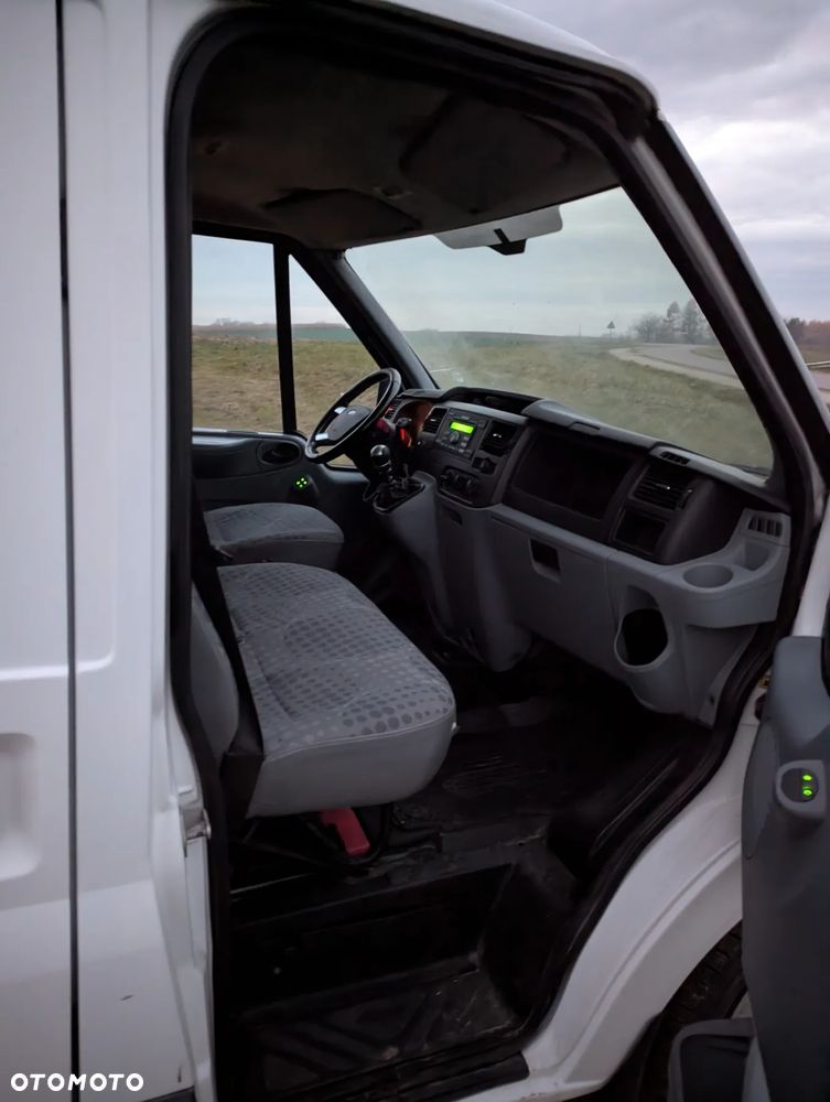 Ford Transit - 14