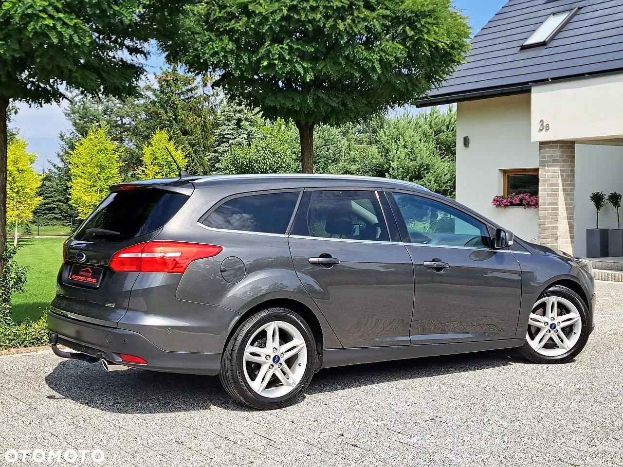 Ford Focus 1.5 EcoBoost Start-Stopp-System TITANIUM - 25