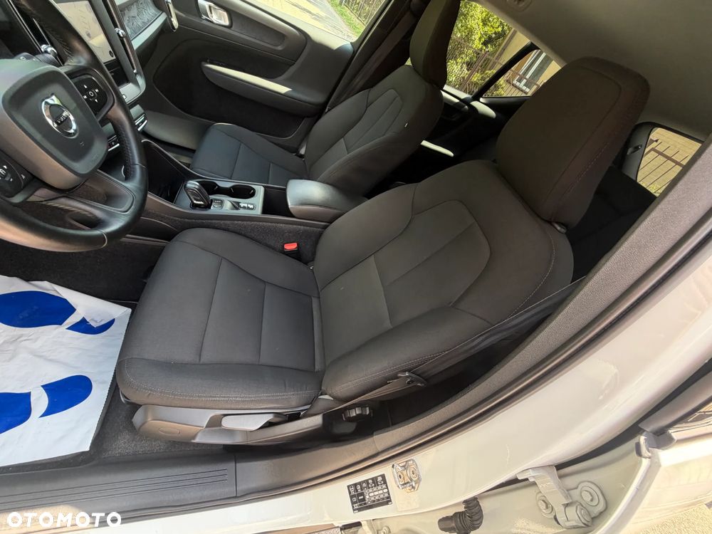 Volvo XC 40 T3 Momentum - 11