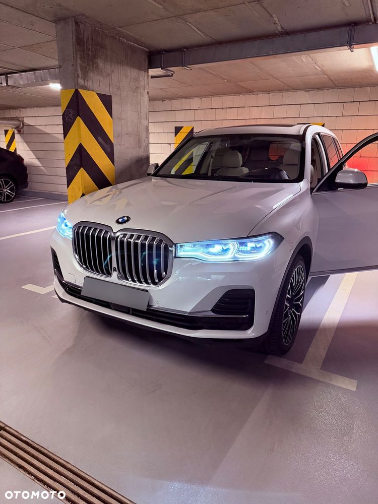 BMW X7 xDrive40i - 1